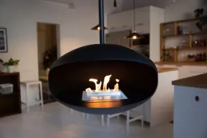 Cocoon Aeris  - Black with Black Pole